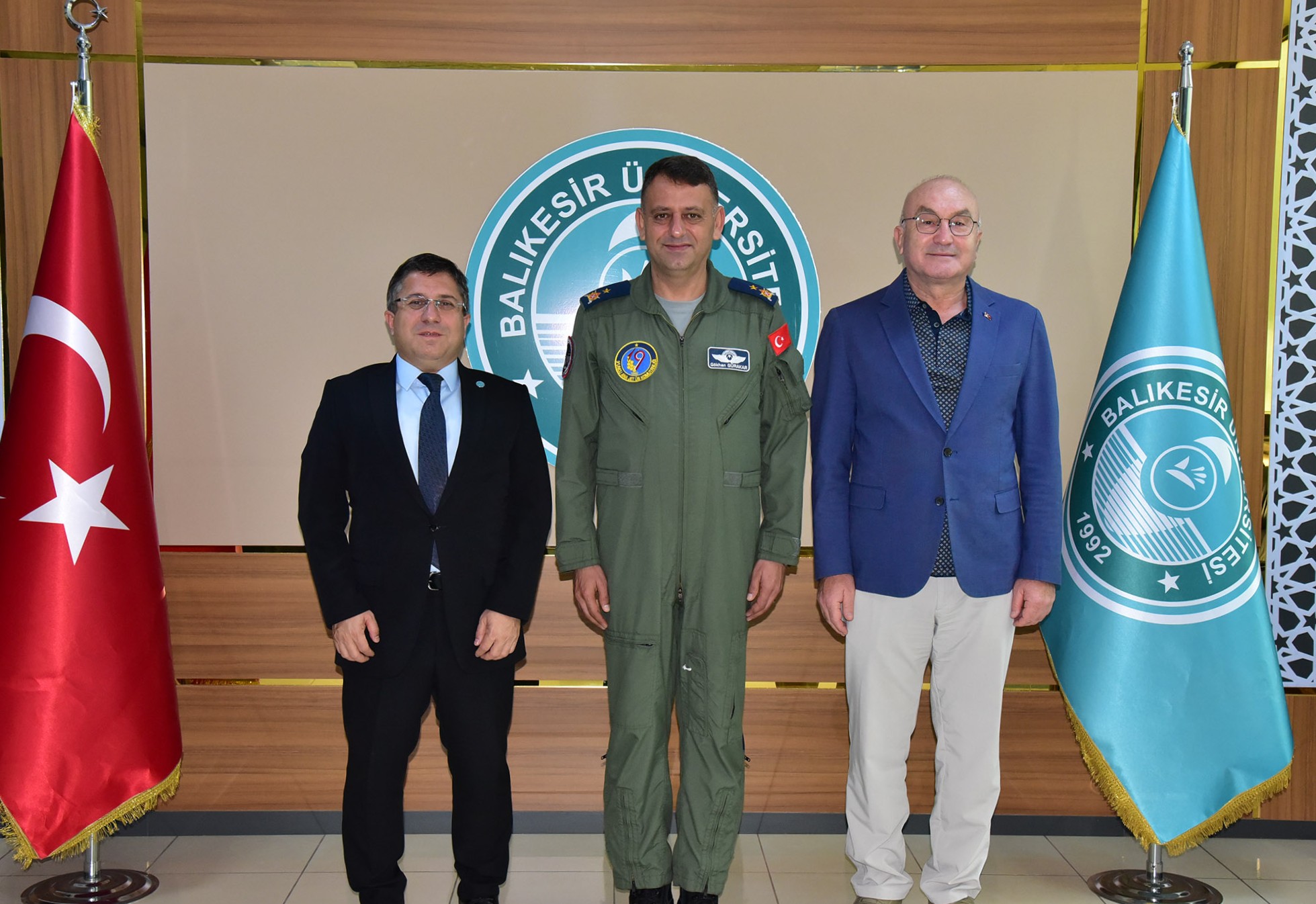 Balıkesir Garnizon ve 9’uncu Ana Jet Üs Komutanından Rektör Oğurlu’ya İade-i Ziyaret 3