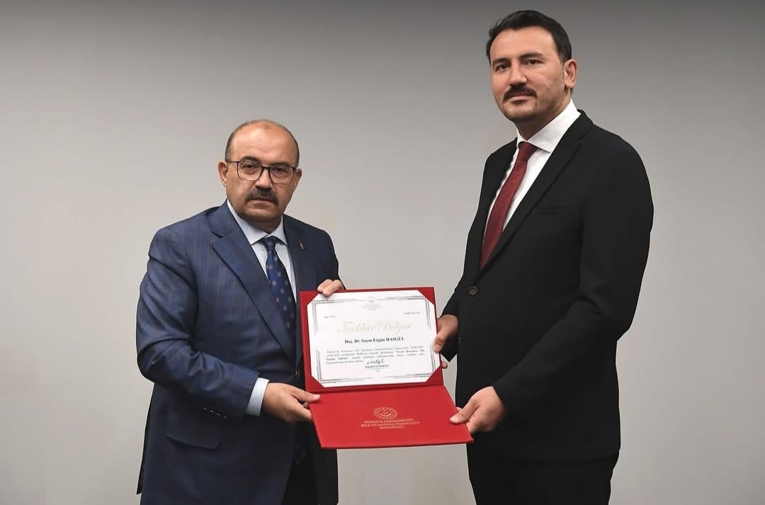 UNICEF ve Türkiye Cumhuriyeti Aile ve Sosyal Hizmetler Bakanlığı iş birliği ile gerçekleştirilen proje kapsamında düzenlenen Geçici Koruyucu Aile Paydaş Toplantılarına Balıkesir Üniversitesi ve BAUNKA olarak katılım sağladık 3