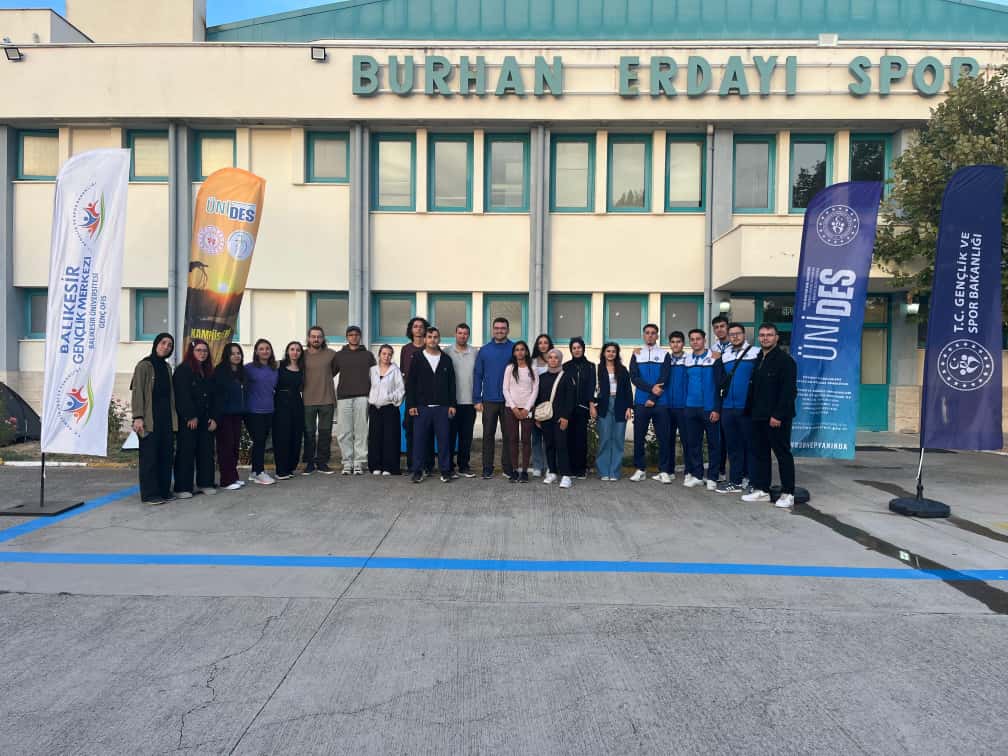 Balıkesir Üniversitesi Ev Sahipliğinde “Kampüslerin Pedal Kardeşliği Bisiklet Şenliği” Gerçekleştirildi 5
