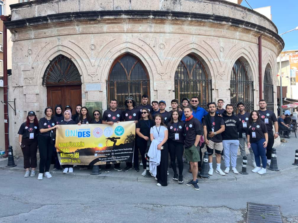 Balıkesir Üniversitesi Ev Sahipliğinde “Kampüslerin Pedal Kardeşliği Bisiklet Şenliği” Gerçekleştirildi 4