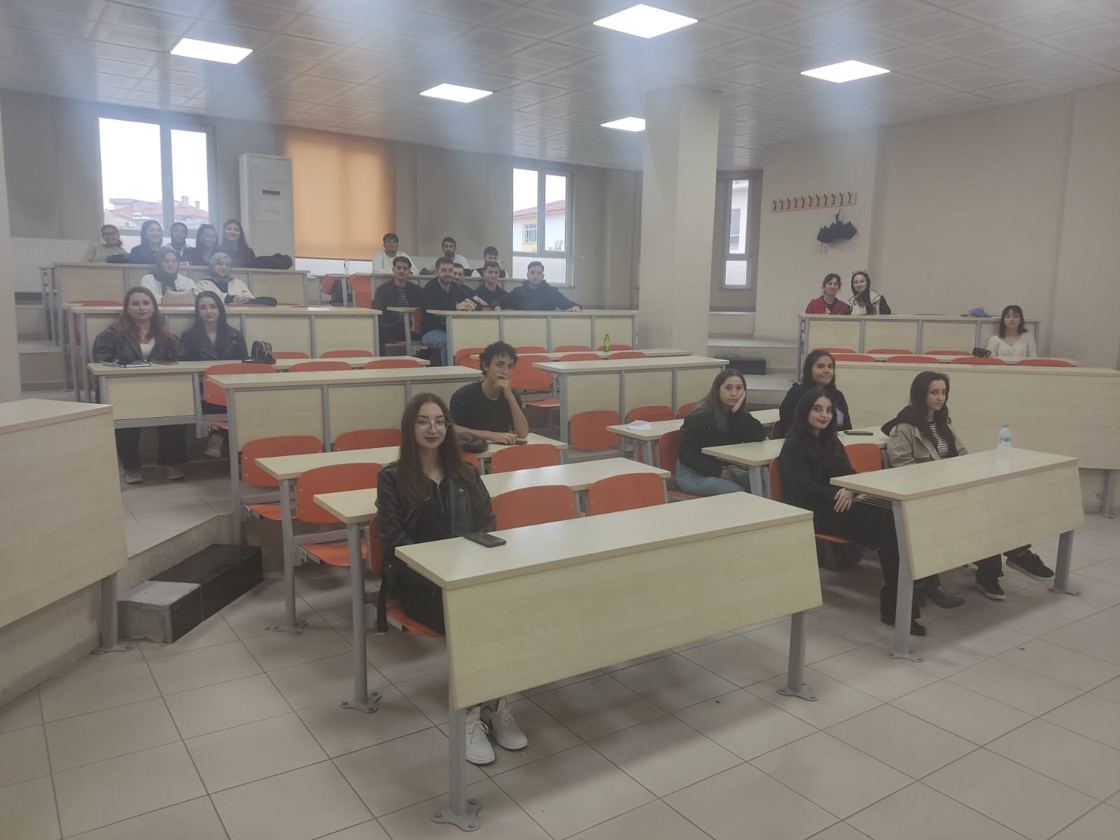 Lojistik Programı Öğrencilerine MEDEK ve KAP Akreditasyon Süreçleri Hakkında Bilgilendirme Toplantısı