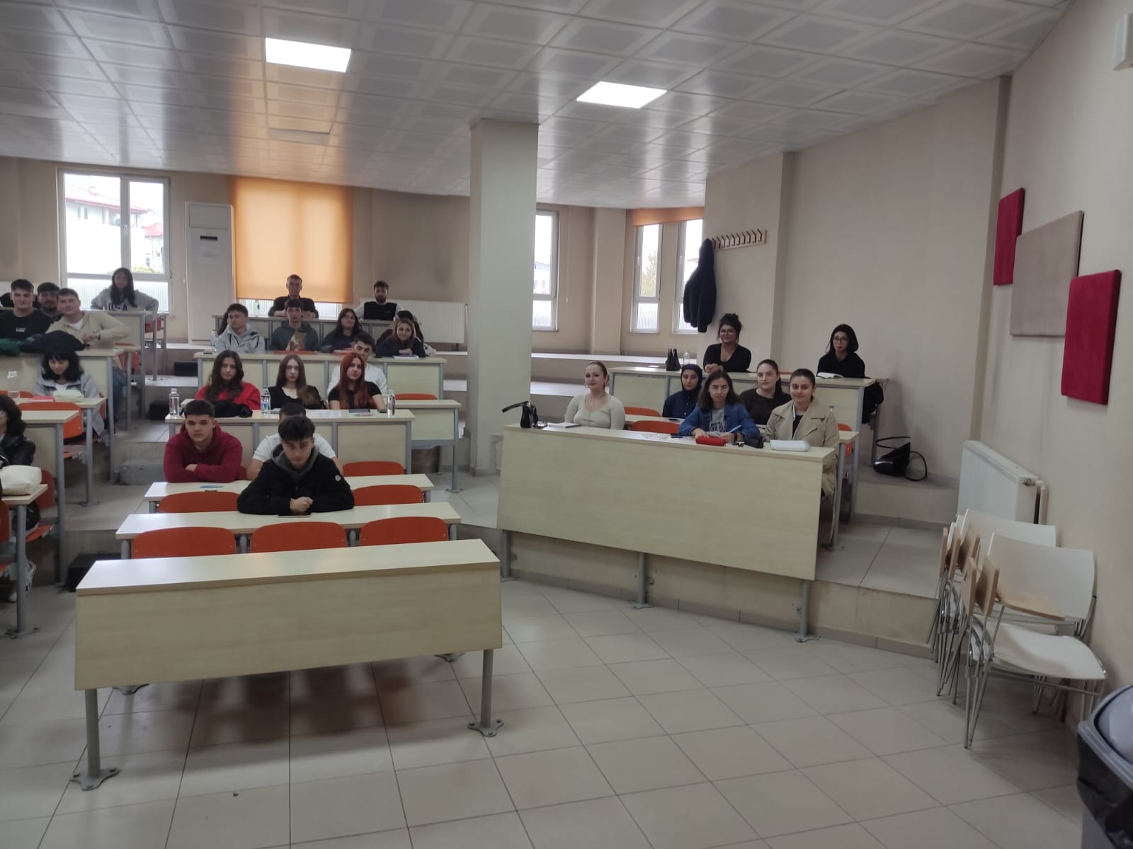 Orientation Training Held for First-Year Students of the Logistics Program