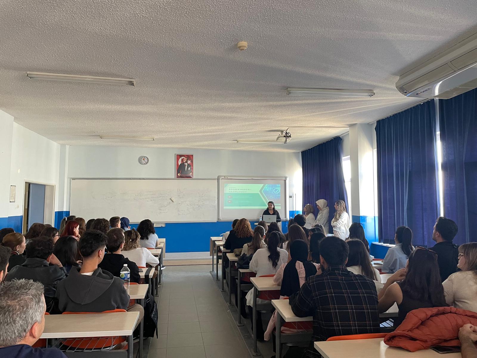 Öğrencilerimize Üniversitemiz Kurumsal Akreditasyon Programı (KAP) Rehberi Sunumu Gerçekleştirildi 2
