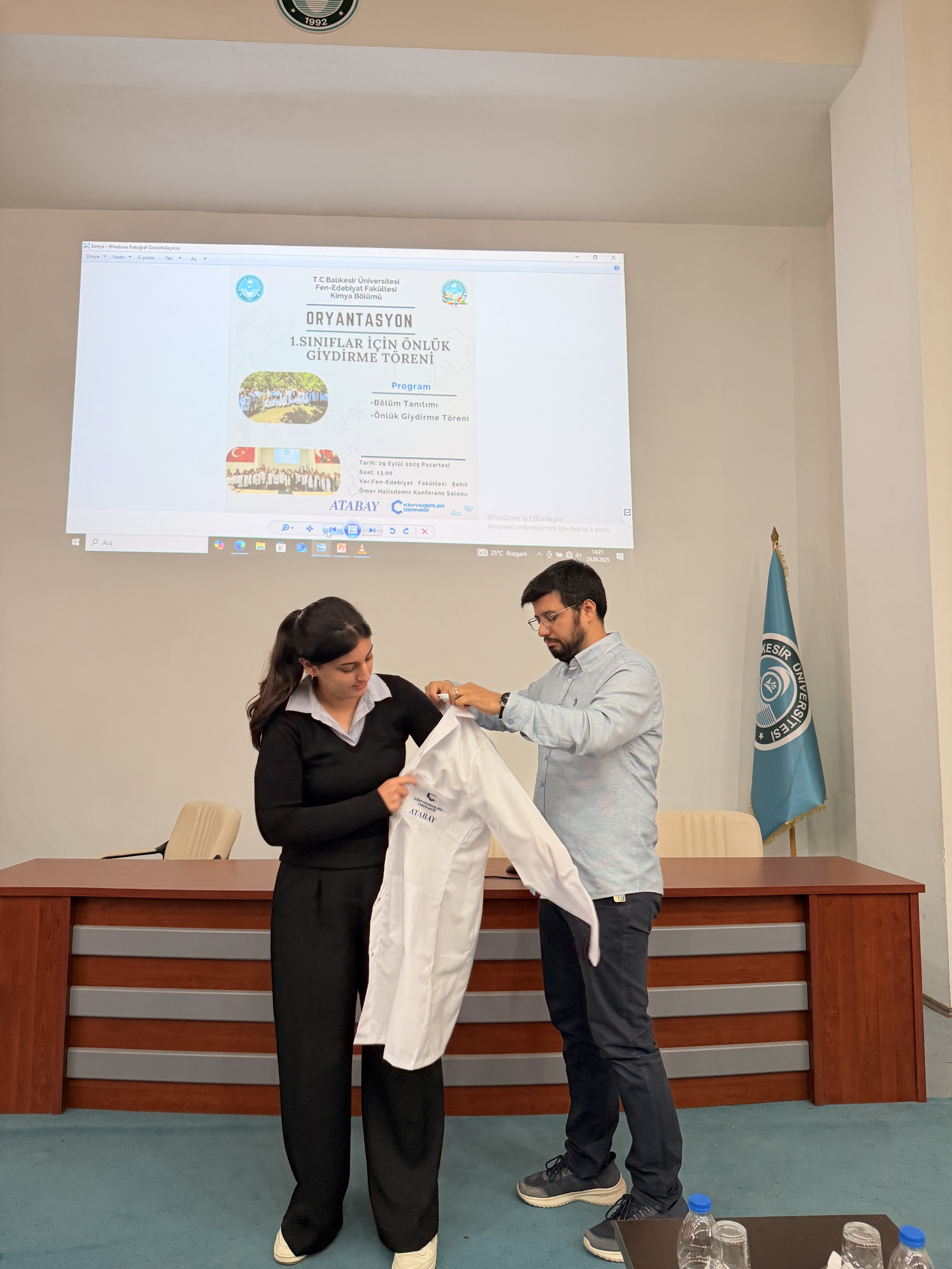Kimya Bölümümüzde Oryantasyon Programı ve Önlük Giydirme Töreni Gerçekleştirildi 8