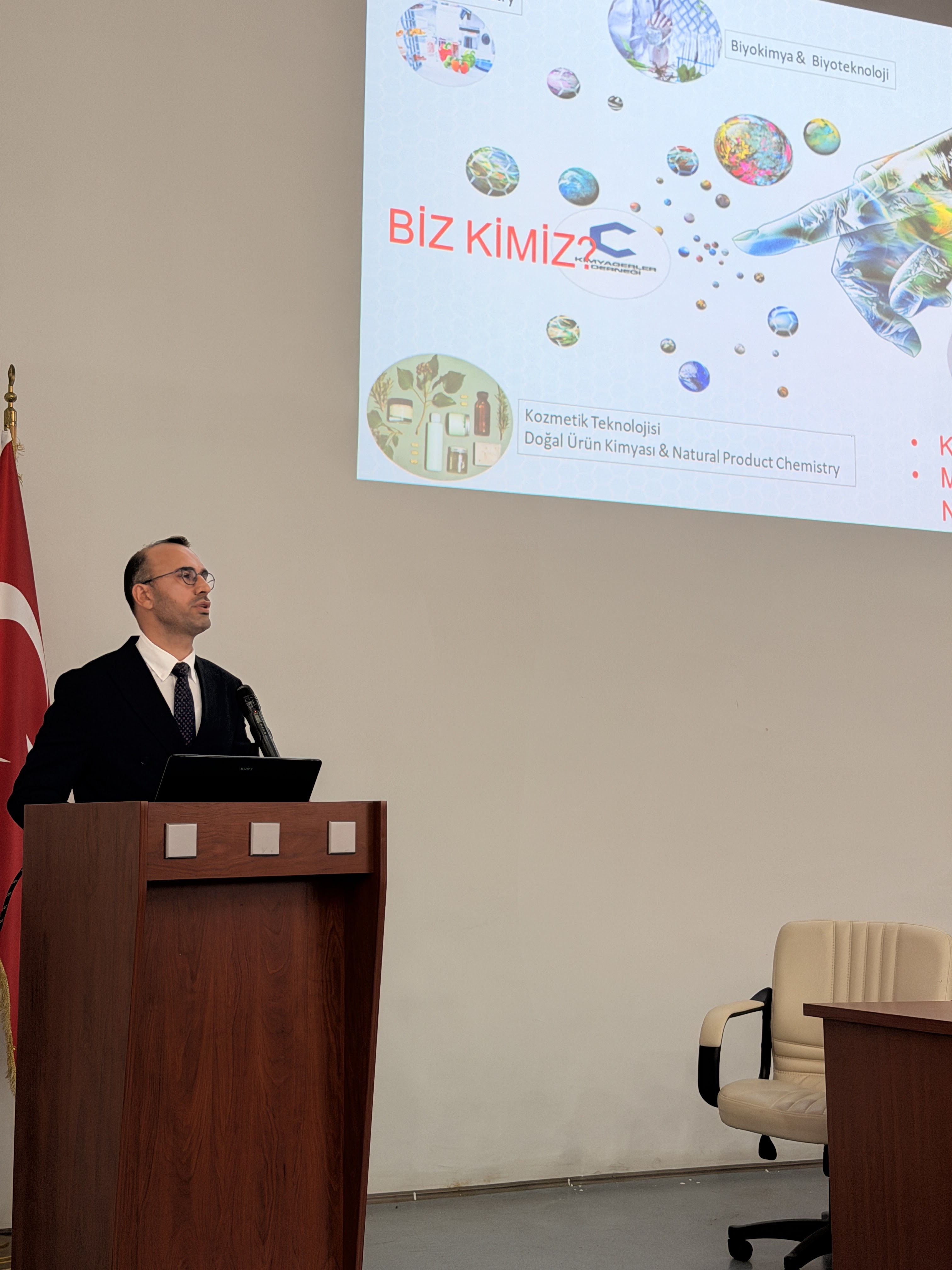 Kimya Bölümümüzde Oryantasyon Programı ve Önlük Giydirme Töreni Gerçekleştirildi 5