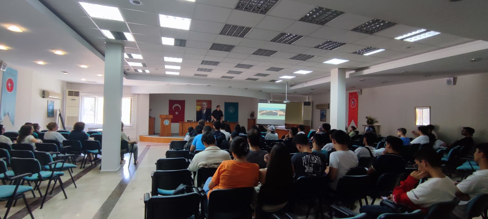 25.09.2025 Tarihinde Birinci Sınıf Öğrencilerimize Yönelik Oryantasyon Eğitimi 3