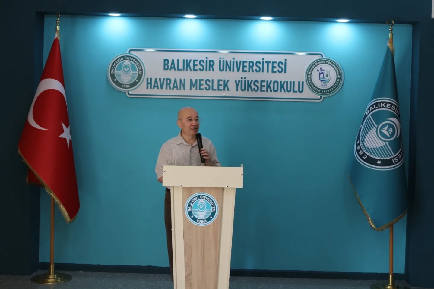HAVRAN MESLEK YÜKSEKOKULU'NDA "EFE BERK SAKİN BİLGİSAYAR LABORATUVARI" AÇILDI 3