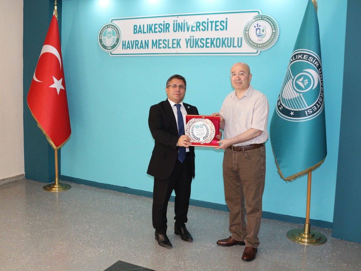 BAÜN'e Anlamlı Bağış Efe Berk Sakin’in Adı Yaşatılacak 9