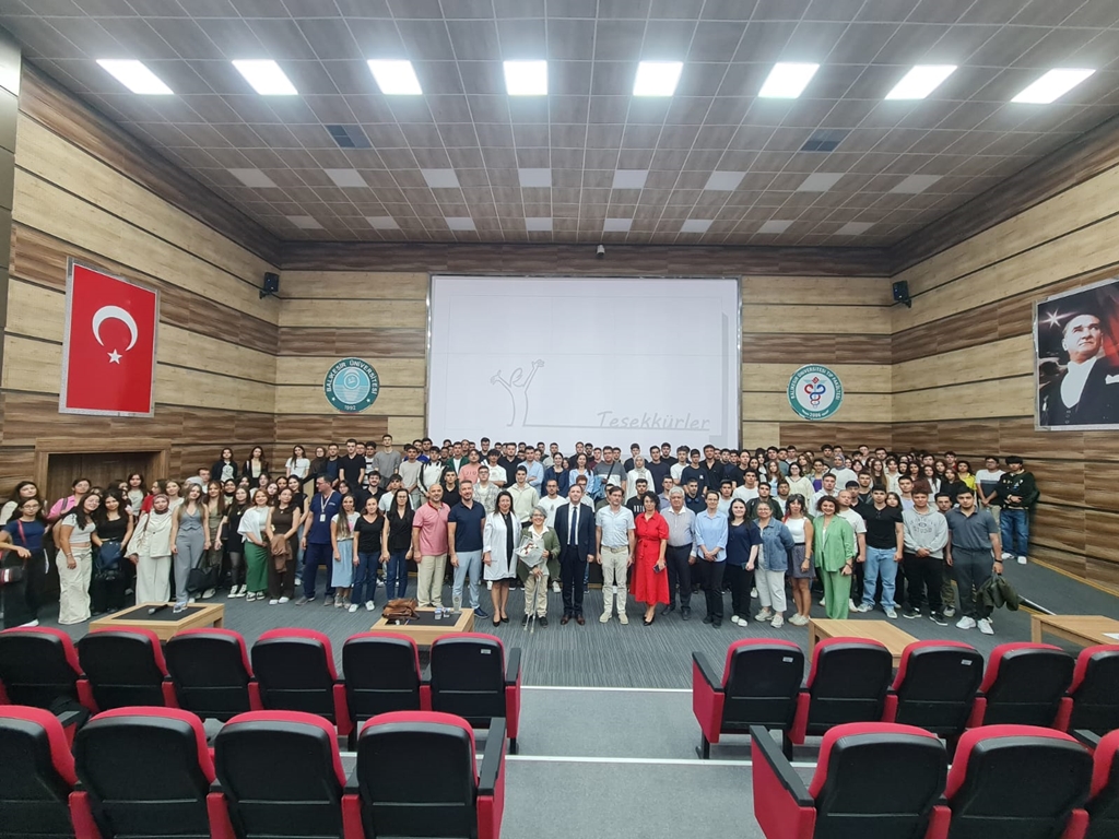 Fakültemiz 2025-2026 Eğitim-Öğretim Yılı akademik açılış programı ve açılış dersi etkinliği gerçekleştirildi