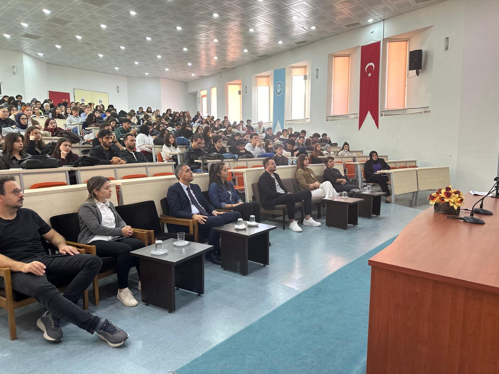 1. Sınıf Öğrencilerimize Oryantasyon Programı Düzenlendi  4