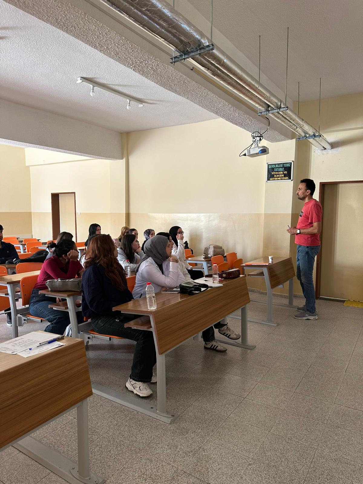Havran Meslek Yüksekokulunda Oryantasyon Eğitimi Toplantısı 2