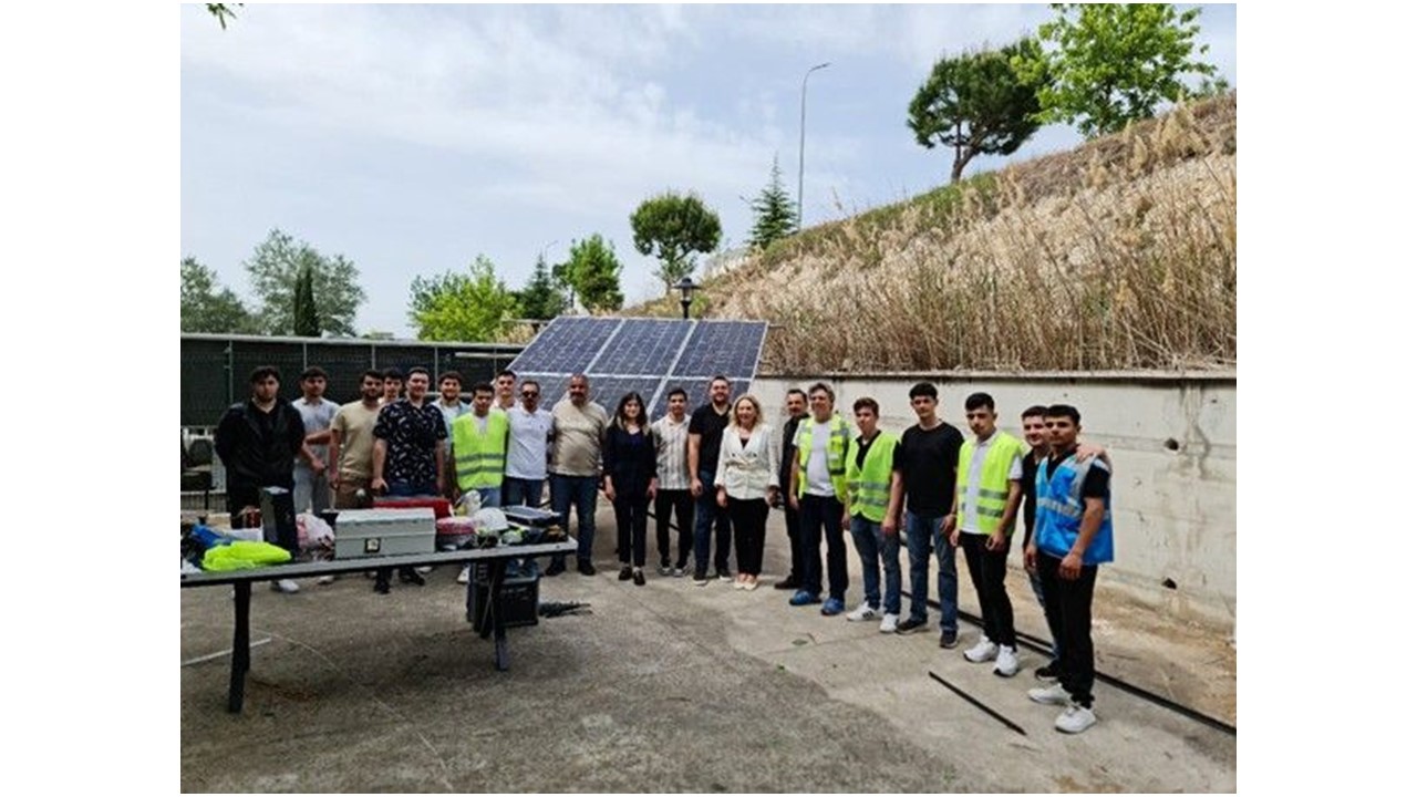 ENERGY FROM THE SUN: 3000W SOLAR ENERGY INSTALLATION WAS CARRIED OUT AT BALIKESİR VOCATIONAL SCHOOL! 1
