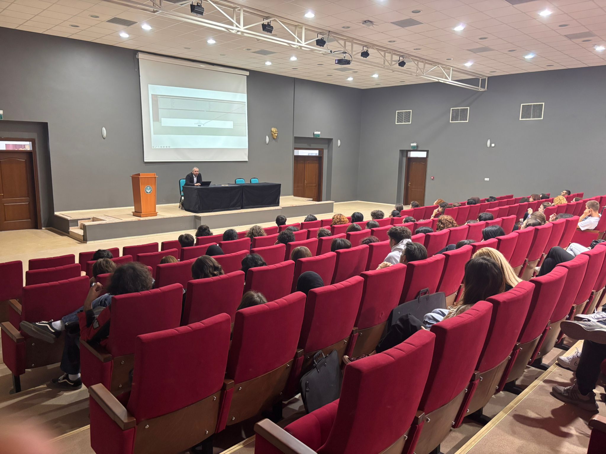Fakültemizde 2025-2026 Eğitim Öğretim Yılı Oryantasyon Eğitimi Gerçekleşmiştir