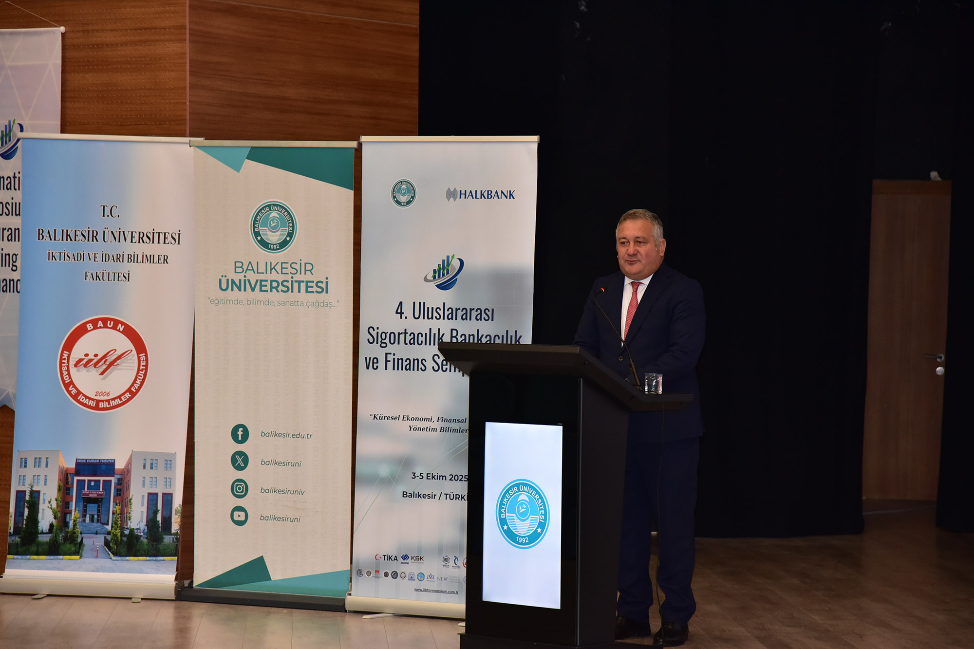 “4. Uluslararası Sigortacılık, Bankacılık ve Finans Sempozyumu” BAÜN Ev Sahipliğinde Gerçekleştiriliyor 8