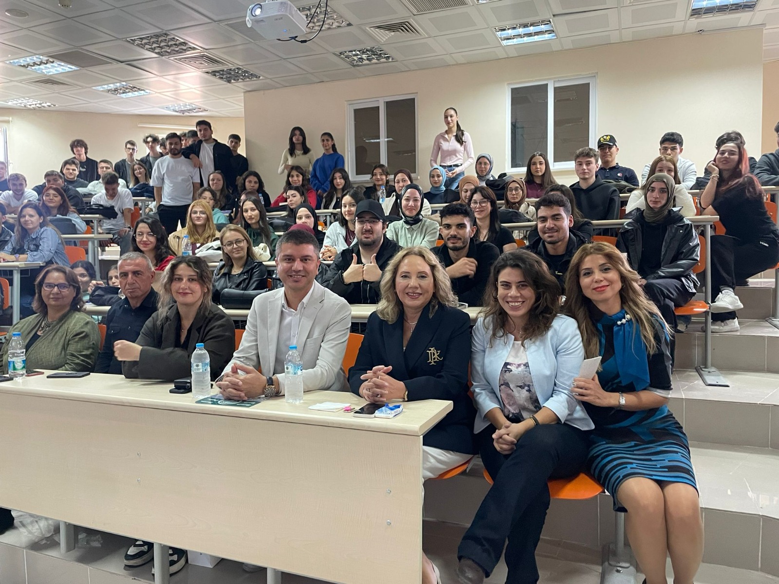 BEST İK MÜDÜRÜ ZAFER MİZAN İLE AÇILIŞ DERSİ KONFERANSINA KATILIM 4