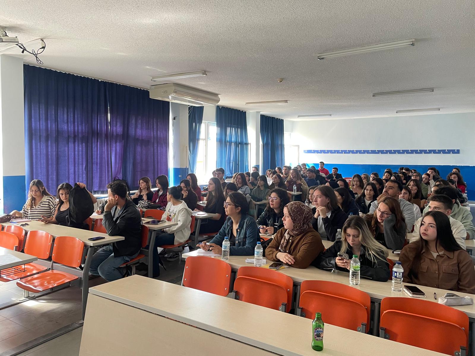Öğrencilerimize Kurumsal Akreditasyon Programı (KAP) kapsamında Öğrenci Geri Bildirim Toplantısı Gerçekleştirildi 2