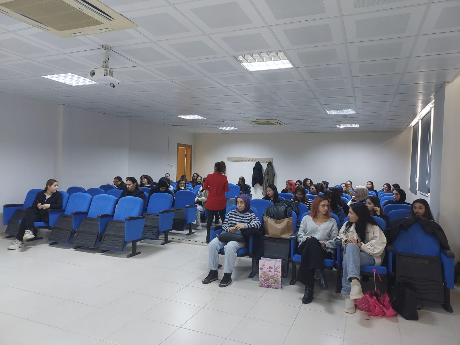 Öğrenci Temsilciliği için Seçimler yapıldı. 4