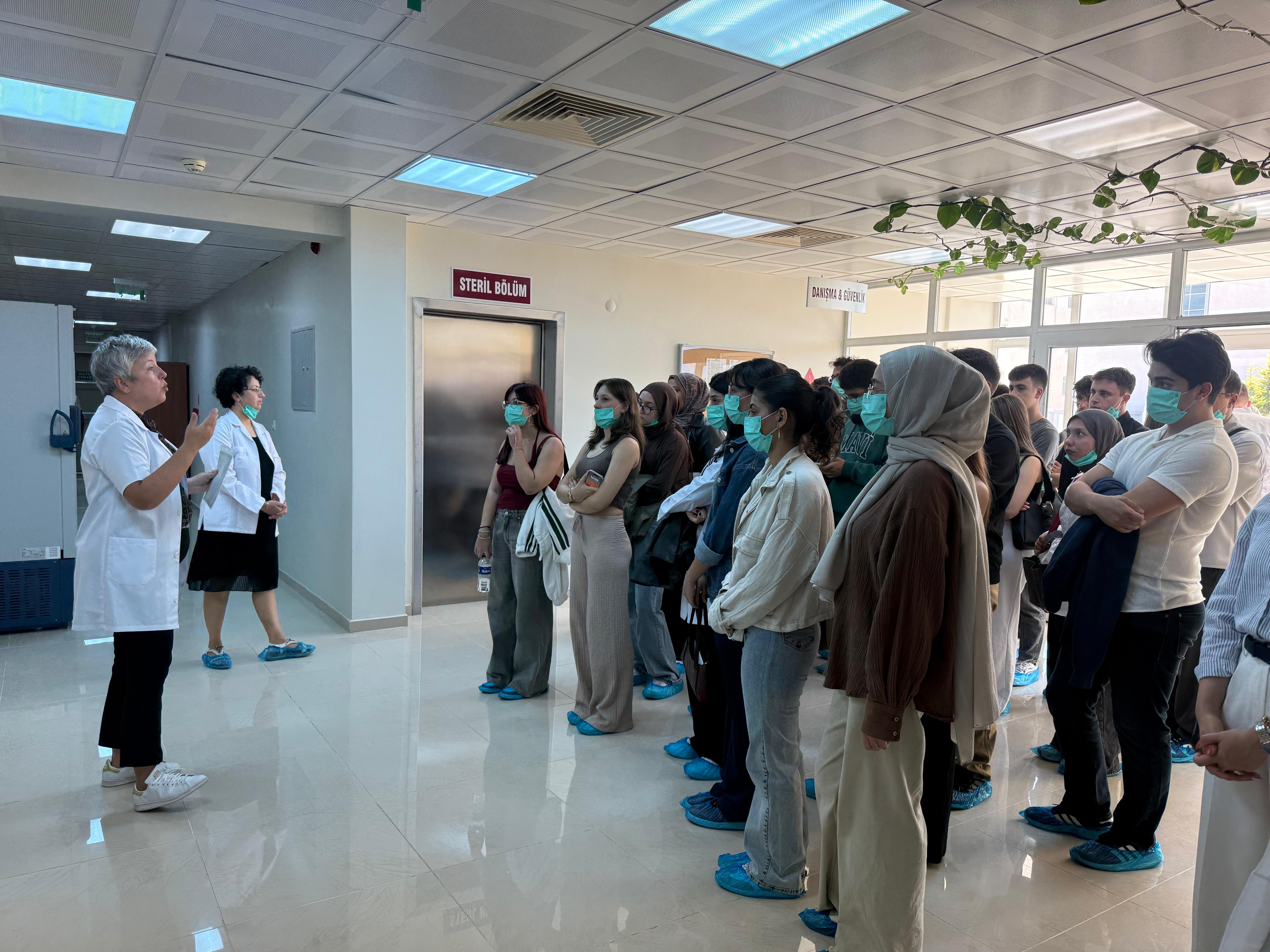 Balıkesir Üniversitesi Deney Hayvanları Uygulama ve Araştırma Merkezi’nden Yeni Öğrencilere Oryantasyon Etkinliği 2