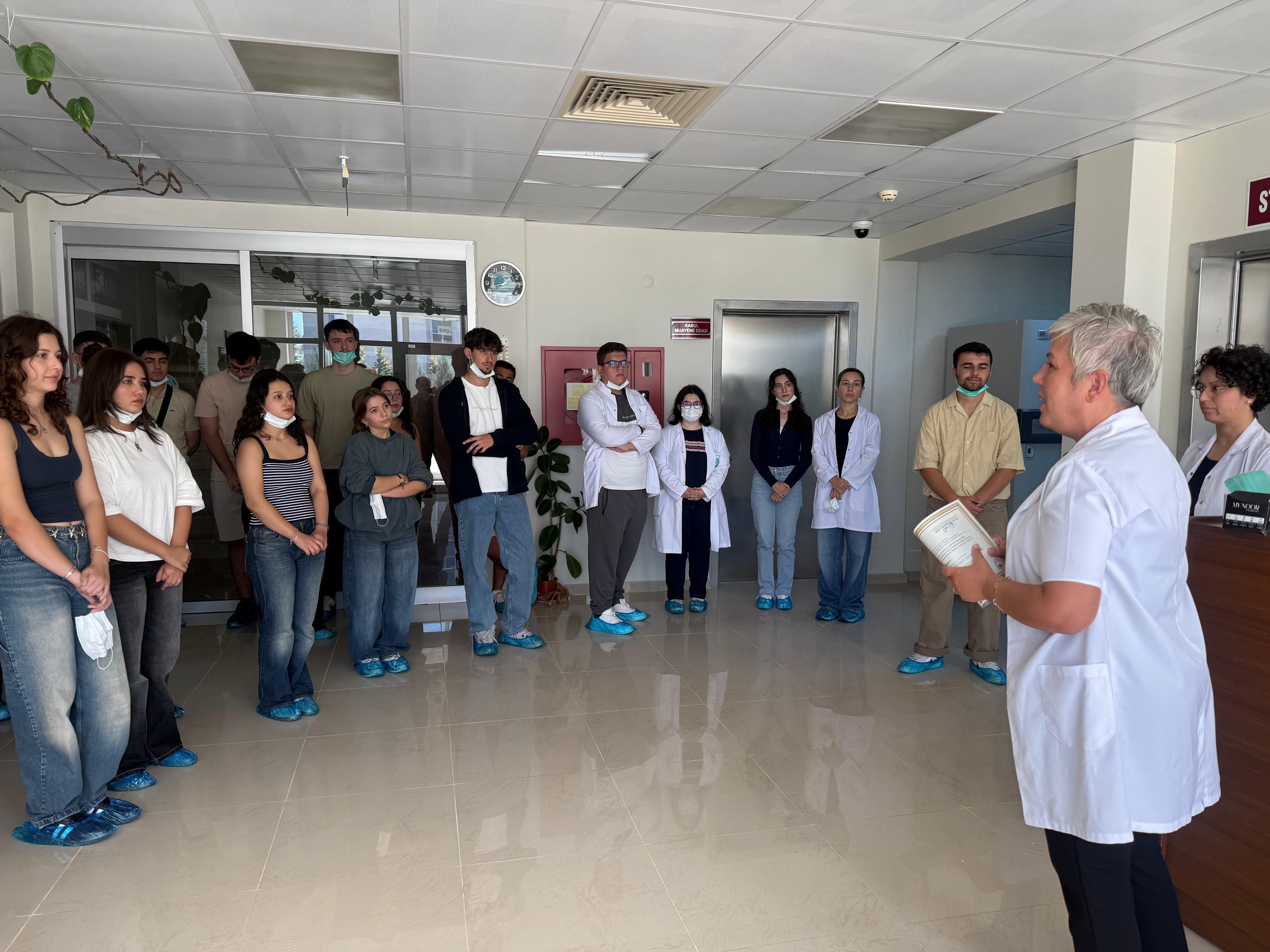 Balıkesir Üniversitesi Deney Hayvanları Uygulama ve Araştırma Merkezi’nden Yeni Öğrencilere Oryantasyon Etkinliği