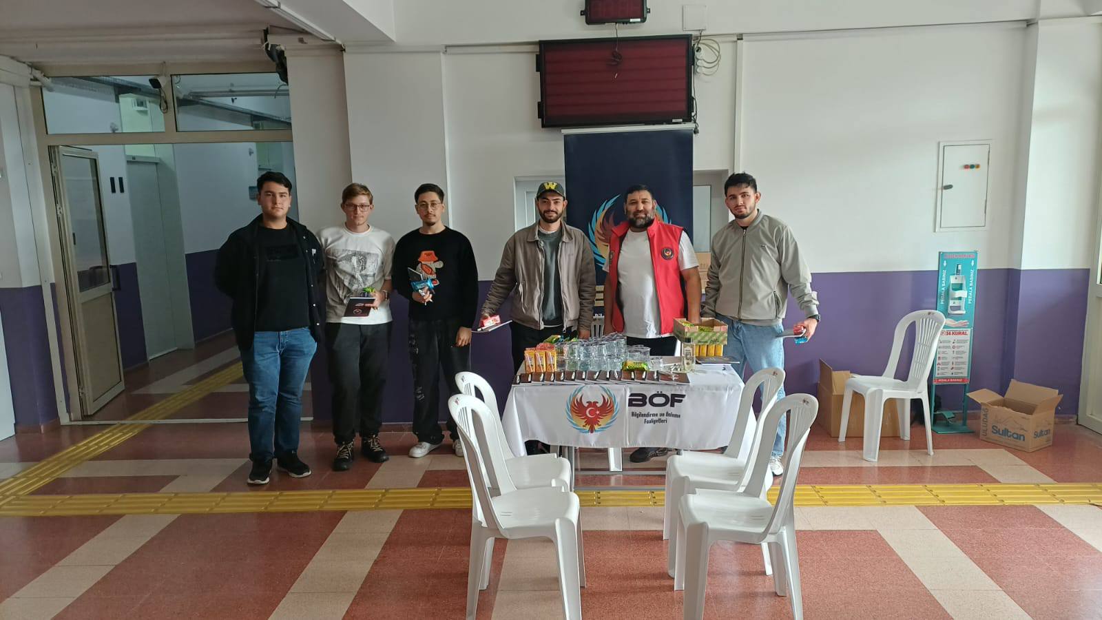 Balıkesir Emniyet Müdürlüğü tarafından planlanan Bilgilendirme ve Önleme Faaliyetleri kapsamında Yüksekokulumuz öğrencilerine gerekli bilgilendirmeler yapıldı