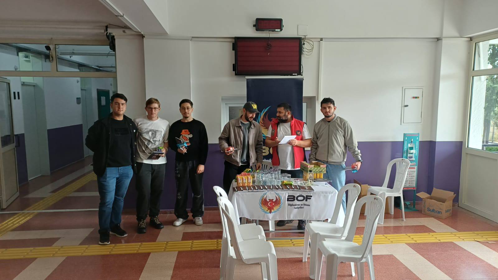 Balıkesir Emniyet Müdürlüğü tarafından planlanan Bilgilendirme ve Önleme Faaliyetleri kapsamında Yüksekokulumuz öğrencilerine gerekli bilgilendirmeler yapıldı 5