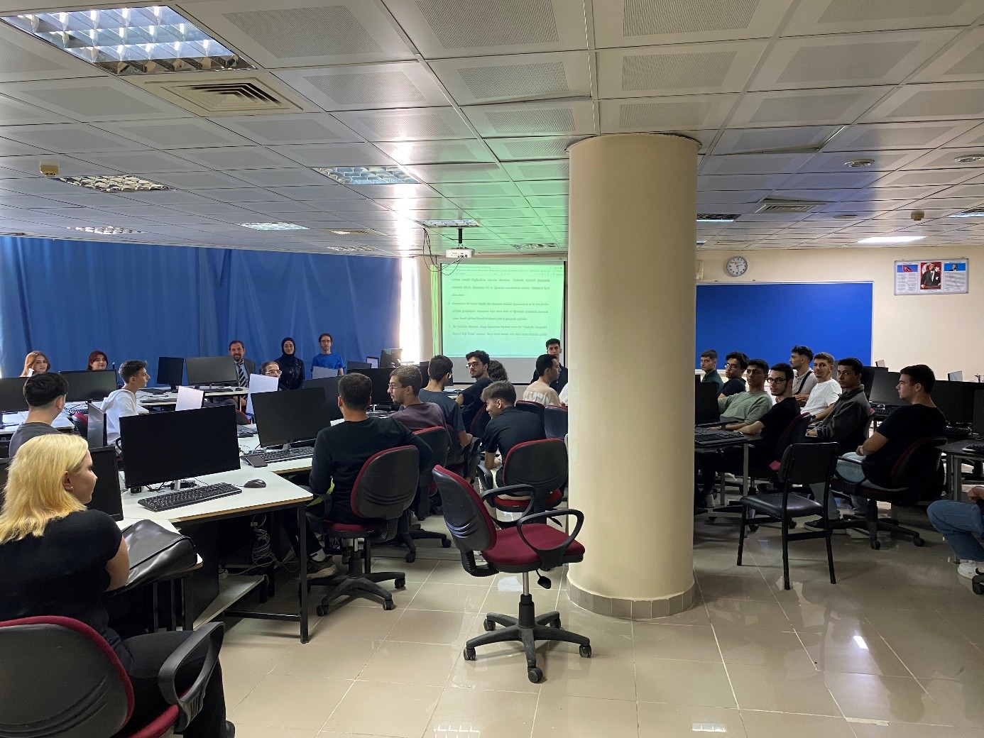 Bilgisayar Teknolojileri Bölümü, Bilgisayar Programcılığı Programı I. Sınıf Öğrencilerine Oryantasyon Eğitimi Verdi 3