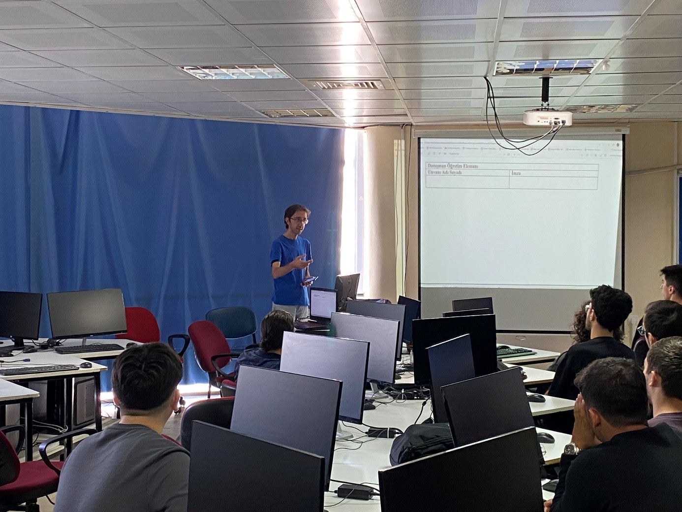Bilgisayar Teknolojileri Bölümü, Bilgisayar Programcılığı Programı I. Sınıf Öğrencilerine Oryantasyon Eğitimi Verdi 2