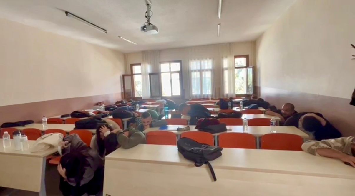 Yüksekokulumuzda Deprem, Tahliye ve Yangın Söndürme Tatbikatı Gerçekleştirildi 3
