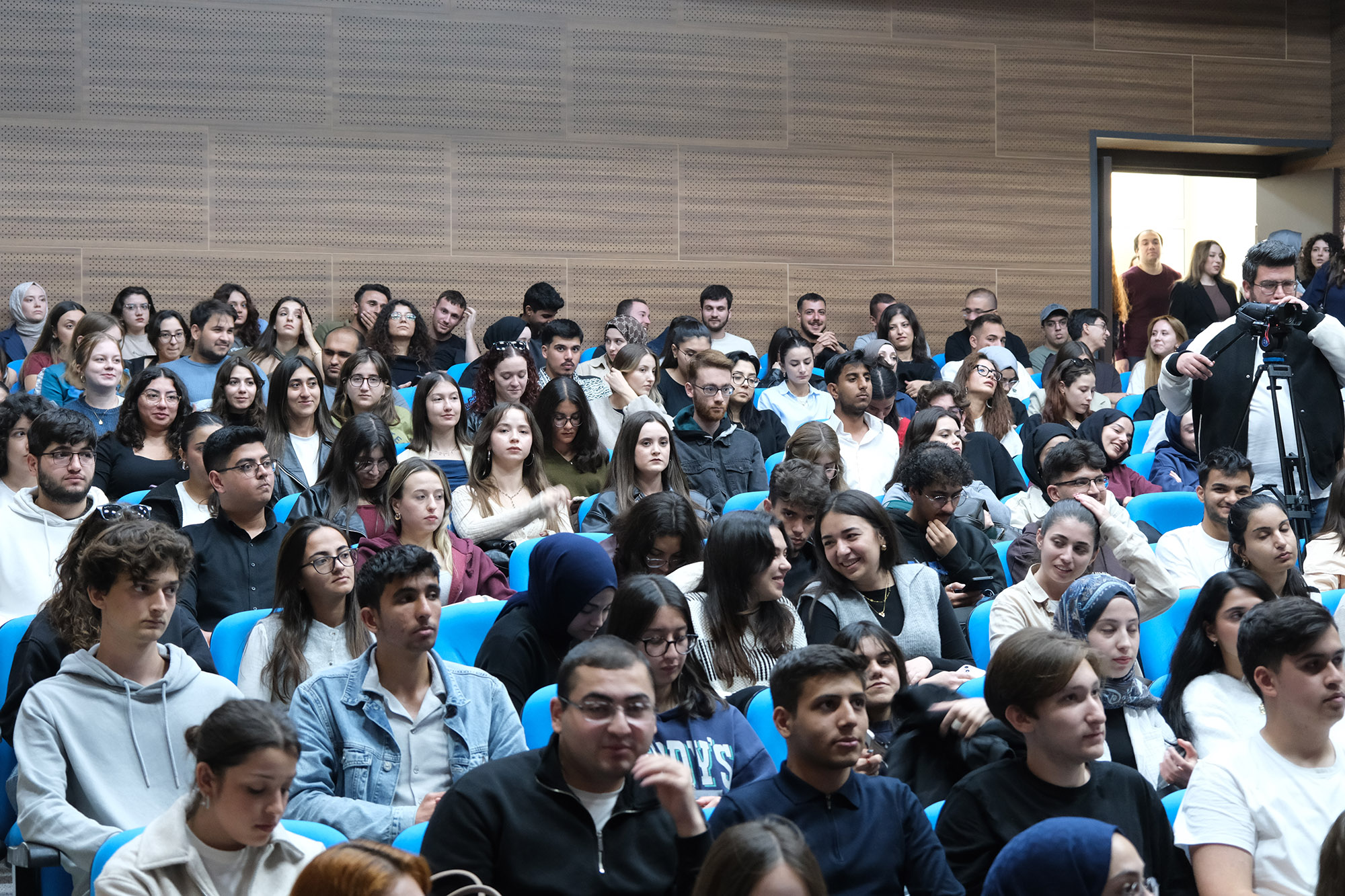 BAÜN Hukuk Fakültesi Yeni Akademik Yıla Prof. Dr. Aydın Gülan’ın Açılış Dersiyle Başladı 4