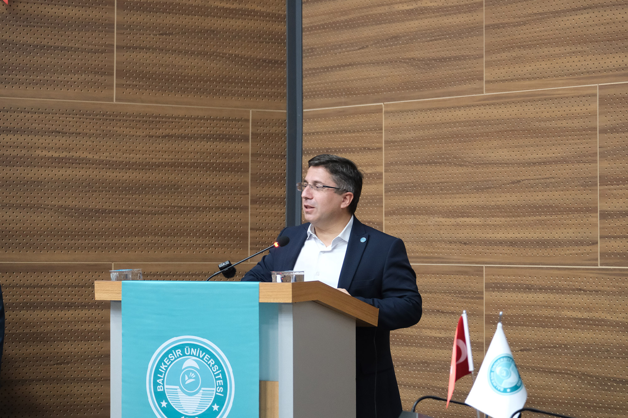 BAÜN Hukuk Fakültesi Yeni Akademik Yıla Prof. Dr. Aydın Gülan’ın Açılış Dersiyle Başladı 5