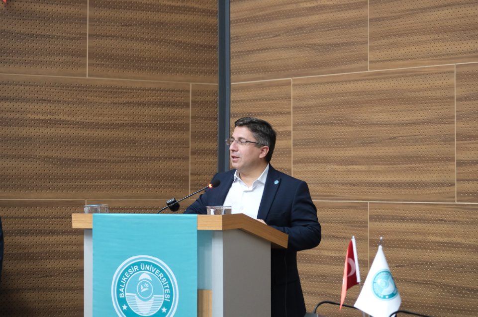 BAÜN Hukuk Fakültesi Yeni Akademik Yıla Prof. Dr. Aydın Gülan'ın Açılış Dersiyle Başladı 6