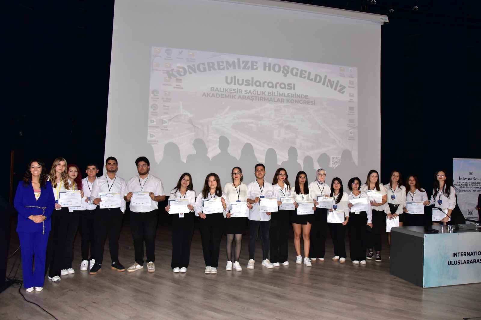 Sağlık Bilimlerinde Akademik Araştırmalar Kongresine Yoğun İlgi 8