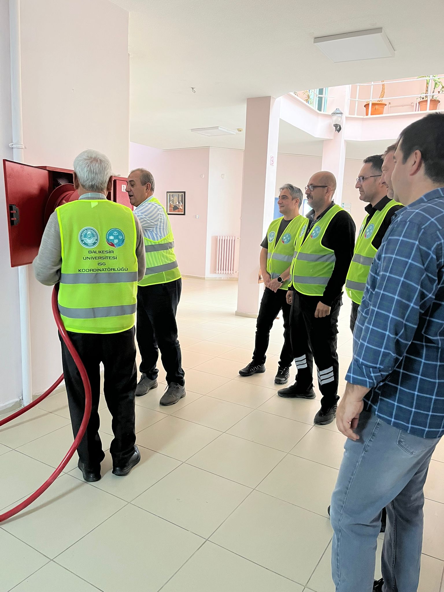 Dursunbey MYO’da Acil Durum Tatbikatı Gerçekleştirildi 4