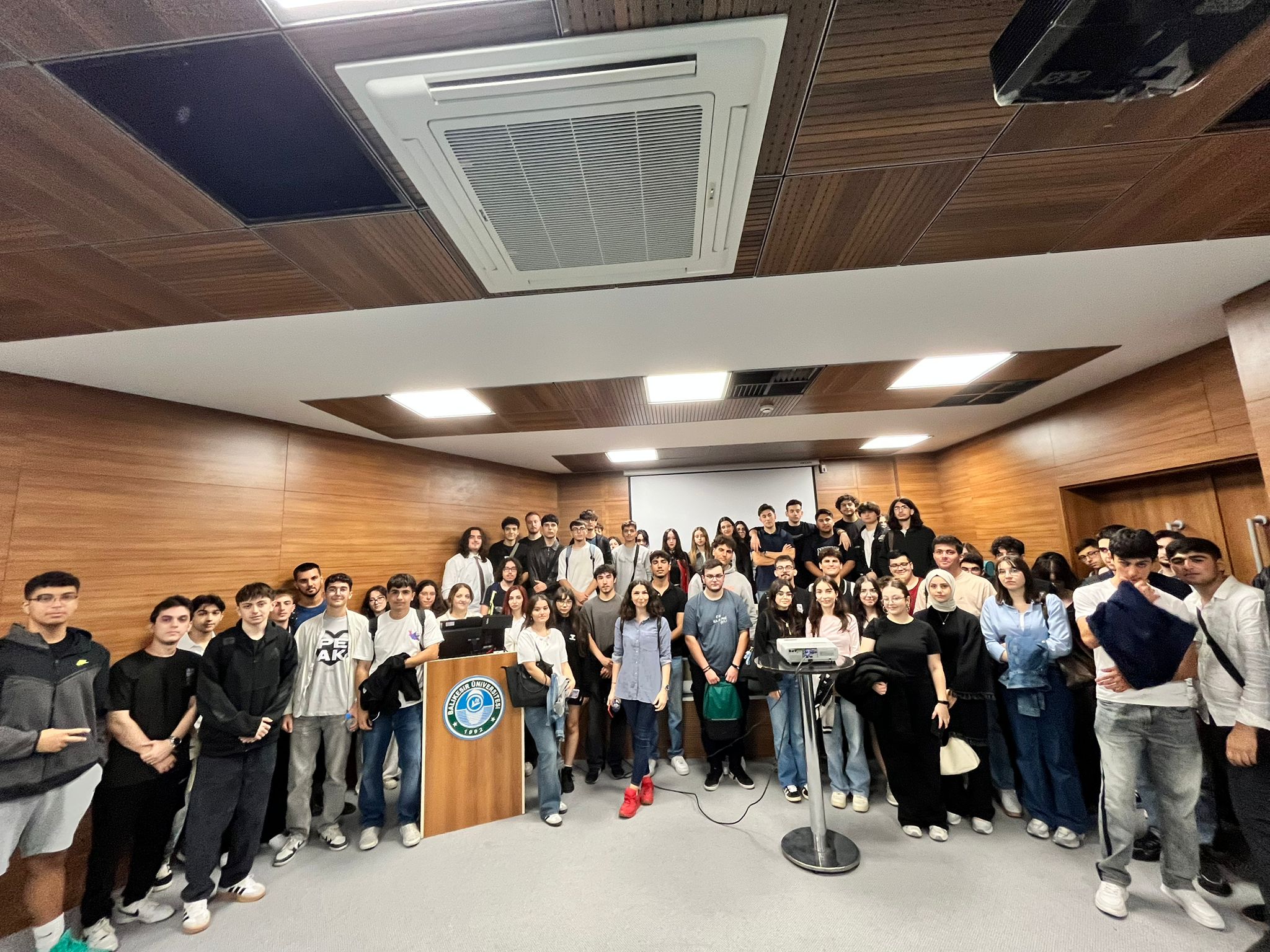 22.09.2025 1. Sınıf Öğrencilerine Yönelik Kütüphane Oryantasyon Eğitimi