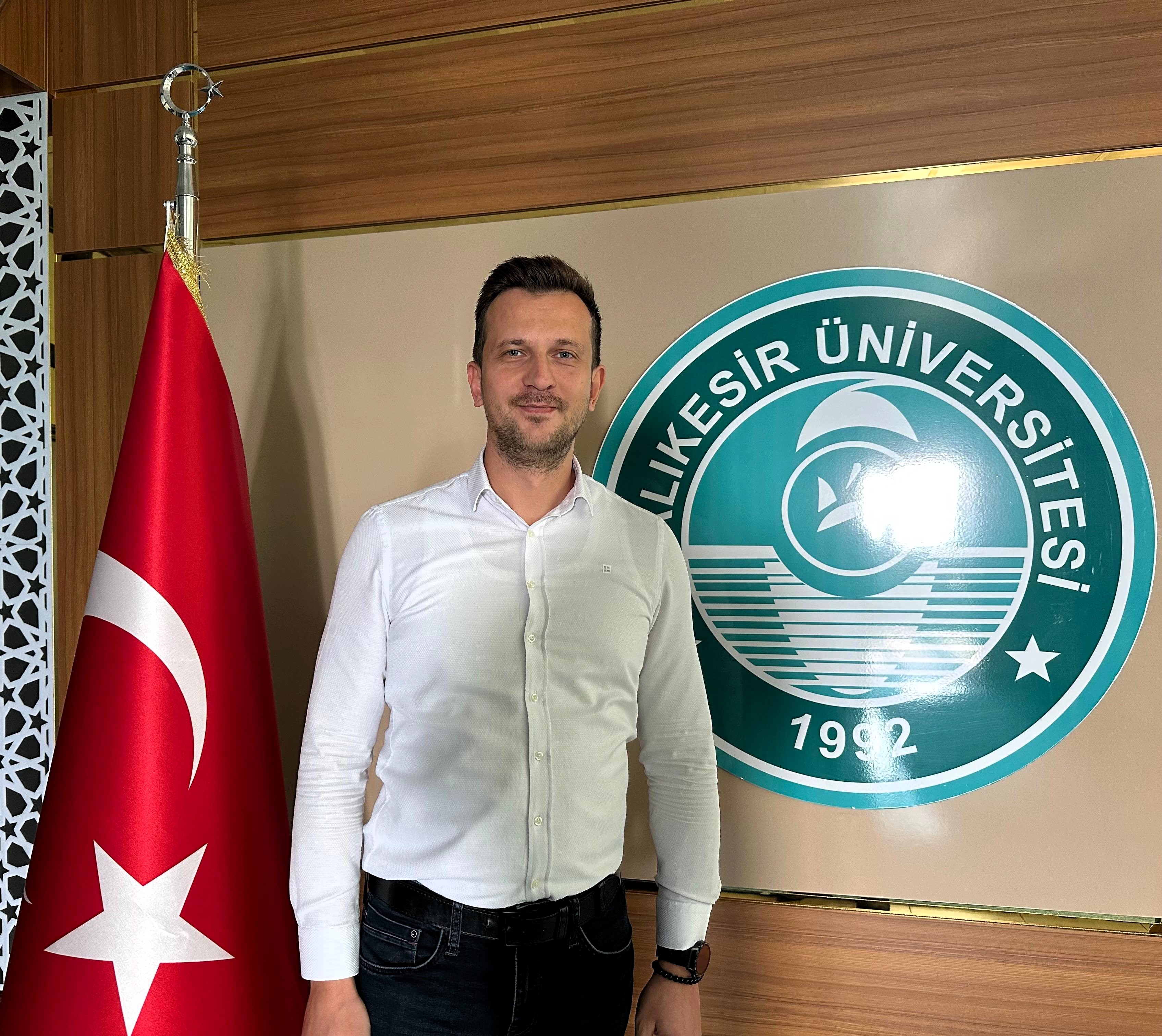 Emre AYER