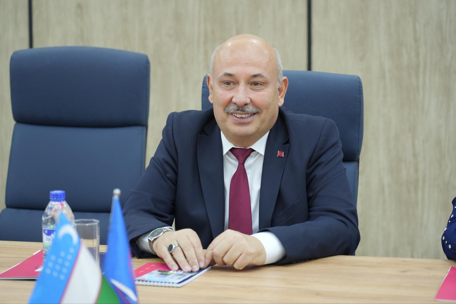 BAÜN’den Özbek-Türk Uluslararası Bilim, Kültür ve Sanat Merkezi Kuruluşuna Destek 2
