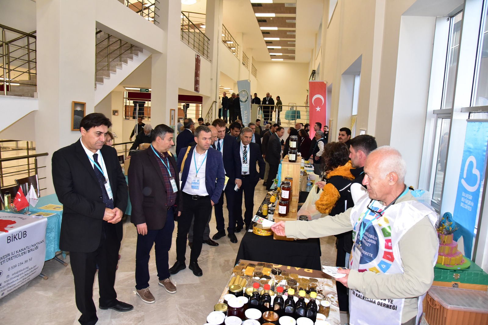 The International Balkan Agriculture Congress was held at Balıkesir University. 13