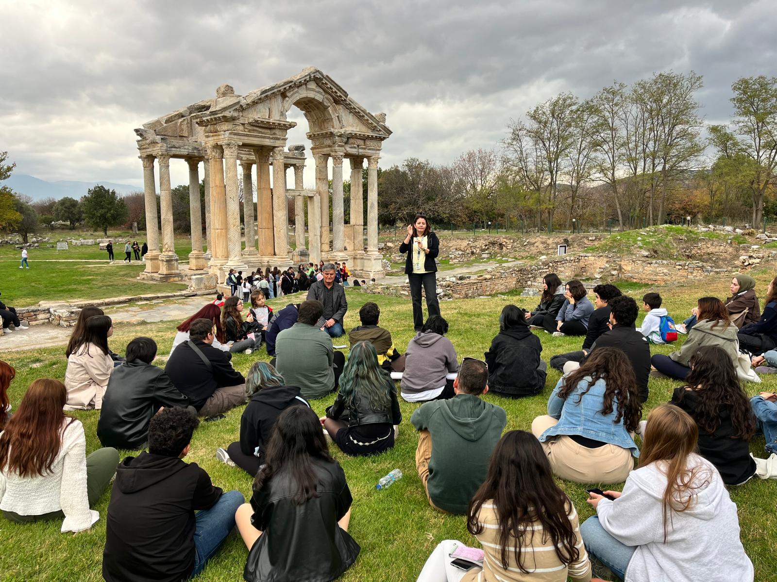 18-19 Ekim Prof. Dr. Özlem KÖROĞLU Rehberliğinde Sardeis-Laodikya- Hiearapolis - Aphrodisias Uyguma & Eğitim Gezisi 1
