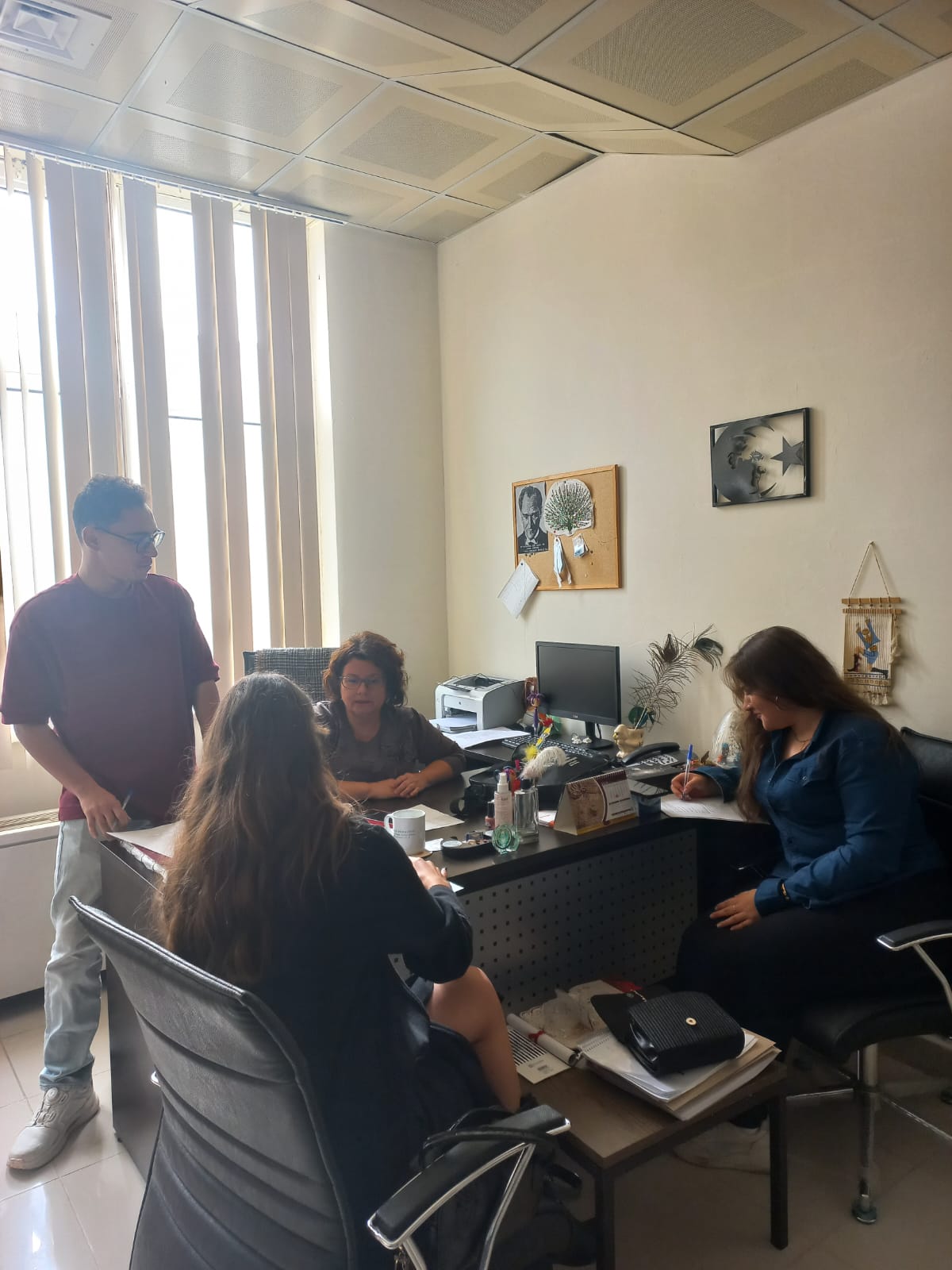 ACADEMİC AND PERSONAL DEVELOPMENT ADVİSİNG FOR OUR STUDENTS