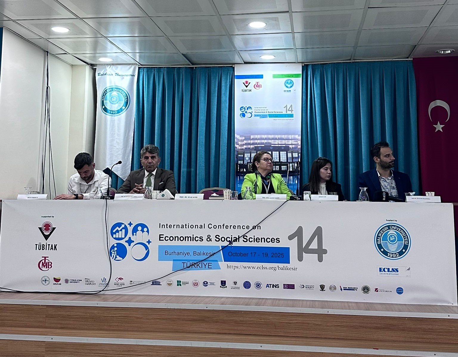 BAÜN’DE Uluslararası Bilimsel Buluşma: 14. Ekonomi ve Sosyal Bilimler Konferansı BUBFA’da Gerçekleşti 5