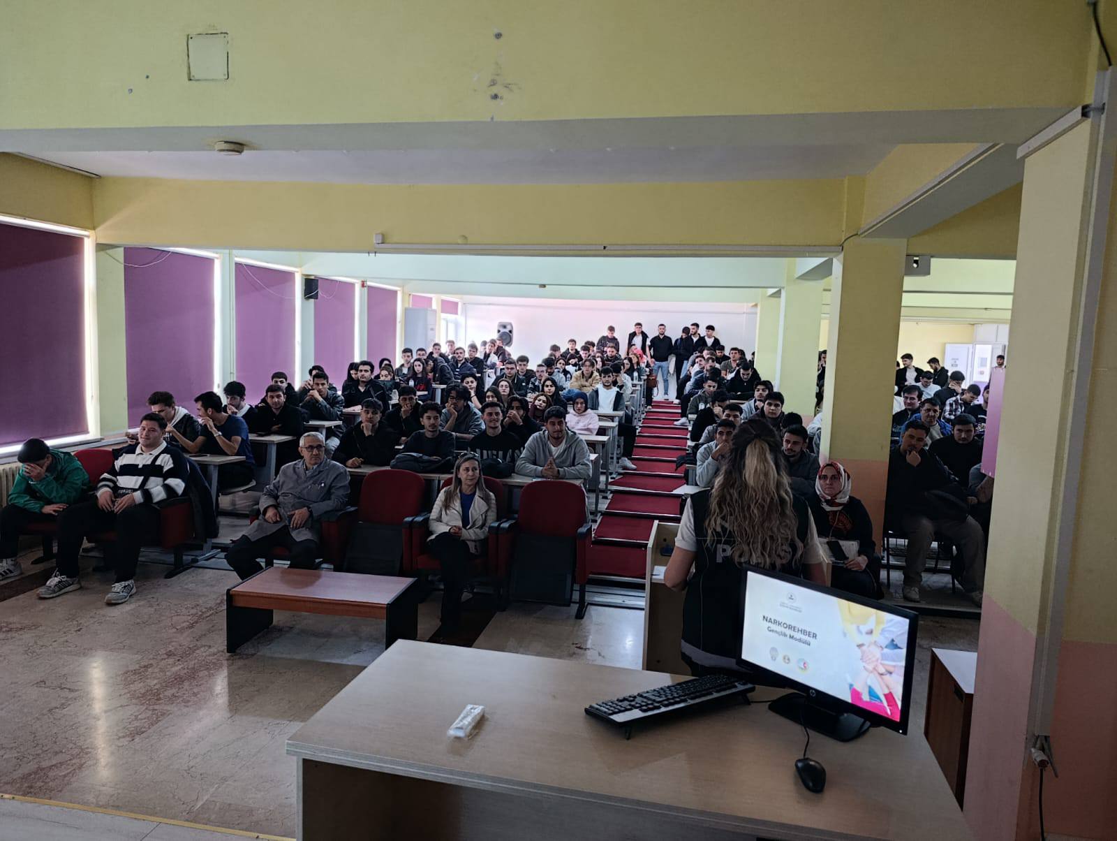 The Balıkesir Provincial Police Department organized a 'Narcoguide Youth Module' training 2
