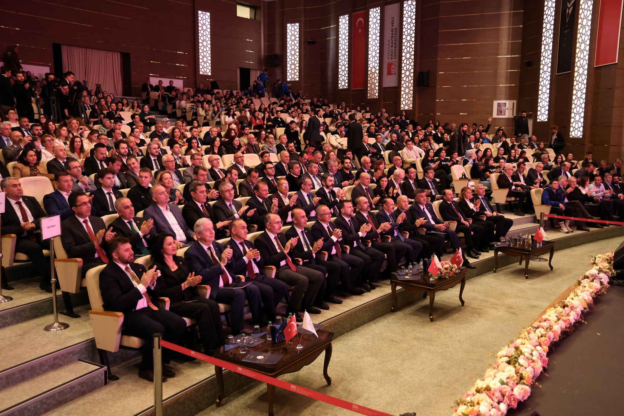 FISU Faaliyetlerinde Altın Madalya Kazanan Üniversiteler Ödülü  3