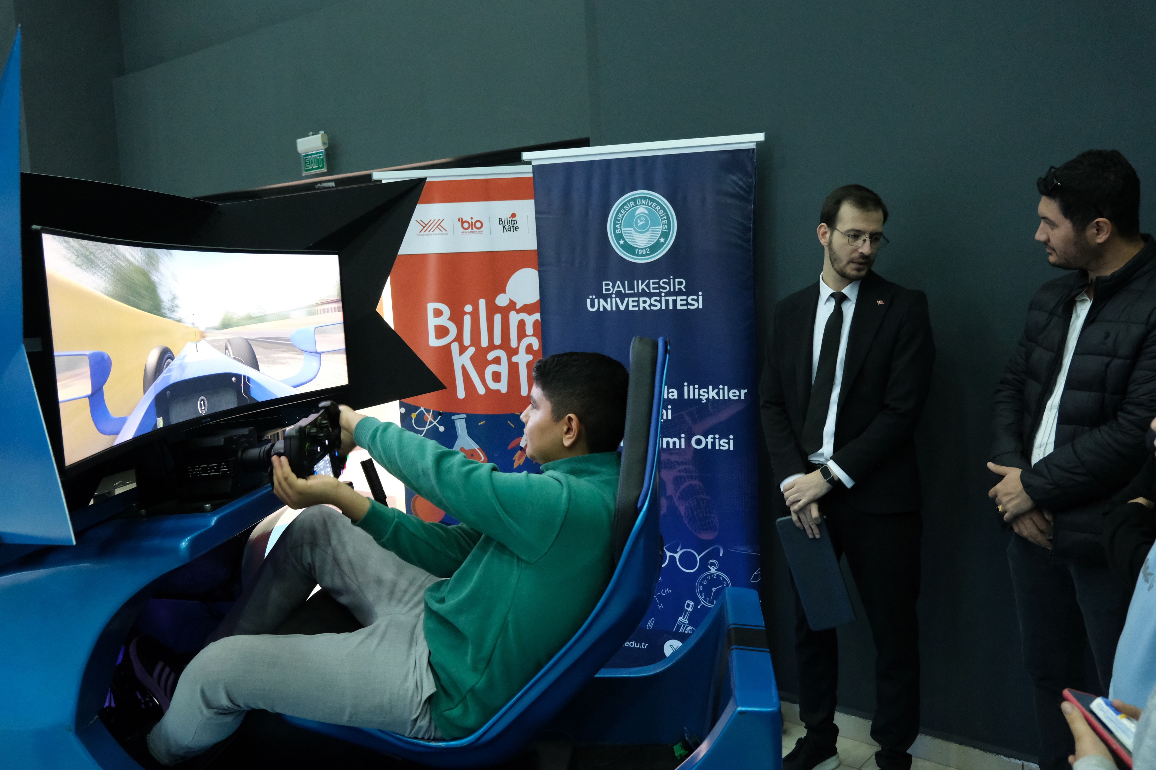 BAÜN'de, Bilim ve Teknoloji Dünyasına Yolculuk: Geleceğin Kaşifleri Türkiye’nin İlk 360° Simülasyon Merkezini Keşfetti 4