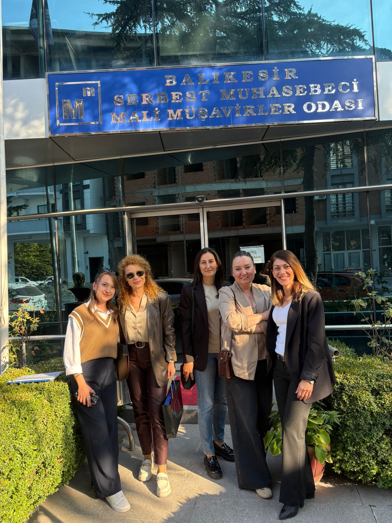 Muhasebe ve Vergi Uygulamaları Programı 2025-2026 Eğitim-Öğretim Yılı İlk Danışma Kurulu Toplantısını Gerçekleştirdi 3