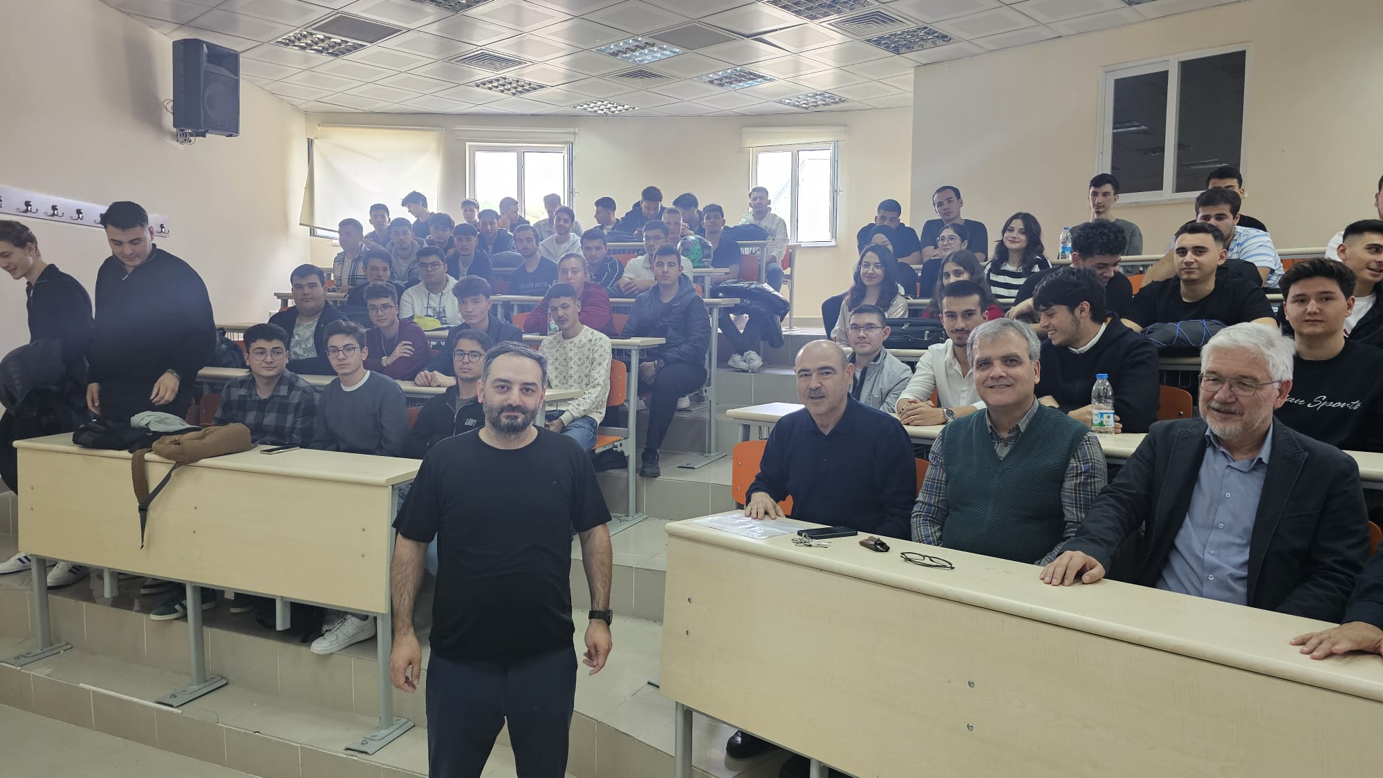 Genç Girişimcilik ve Sektör Tanıtımı Semineri Gerçekleştirildi 2
