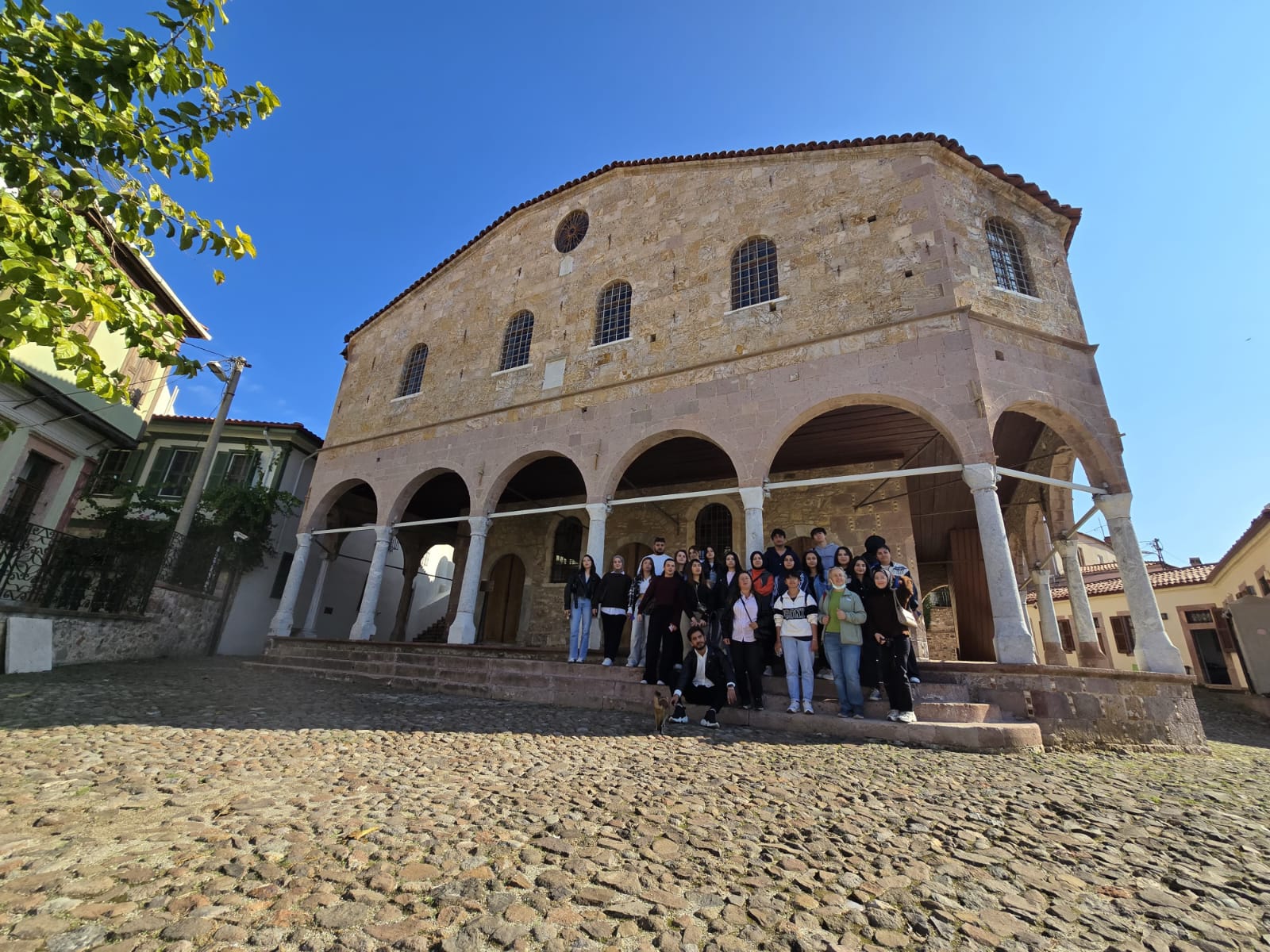 Mimarlık ve Sanat Tarihi dersi kapsamında Ayvalık ta bulunan cami ve kiliselere Teknik Gezi 4