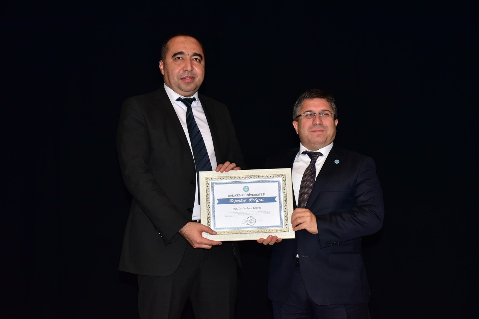 Balıkesir Üniversitesinde Özbek Türk Dil Bayramı Dolayısıyla Düzenlenen Türk-Özbek Gençlik Forumu Coşkuyla Gerçekleştirildi 15