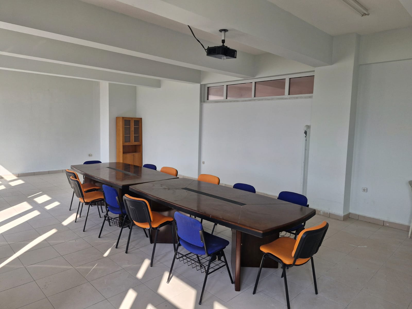 433 Psikoloji Seminer Odası İç Görünüm