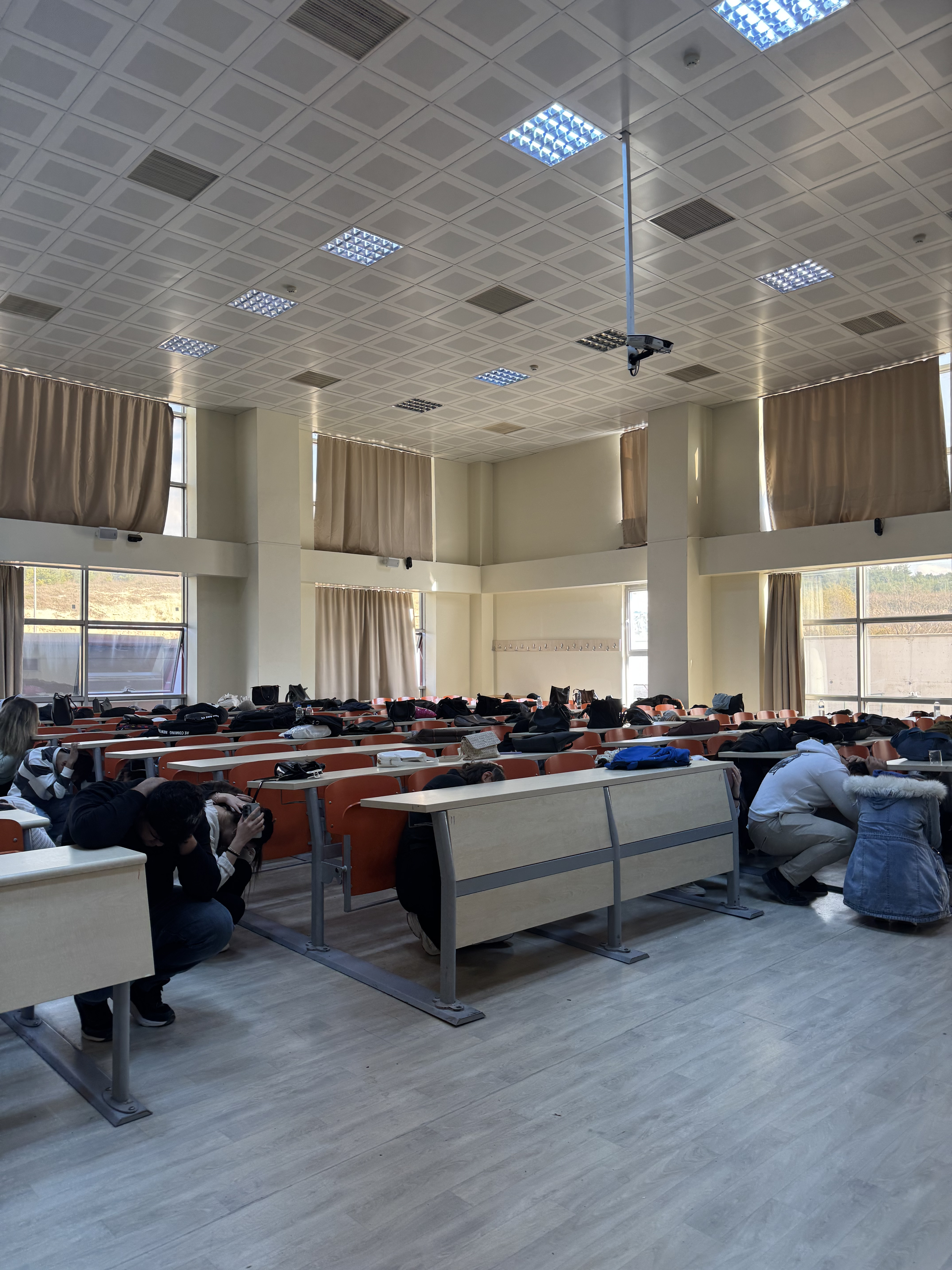 Deprem, Tahliye ve Yangın Söndürme Tatbikatı Gerçekleştirildi 3