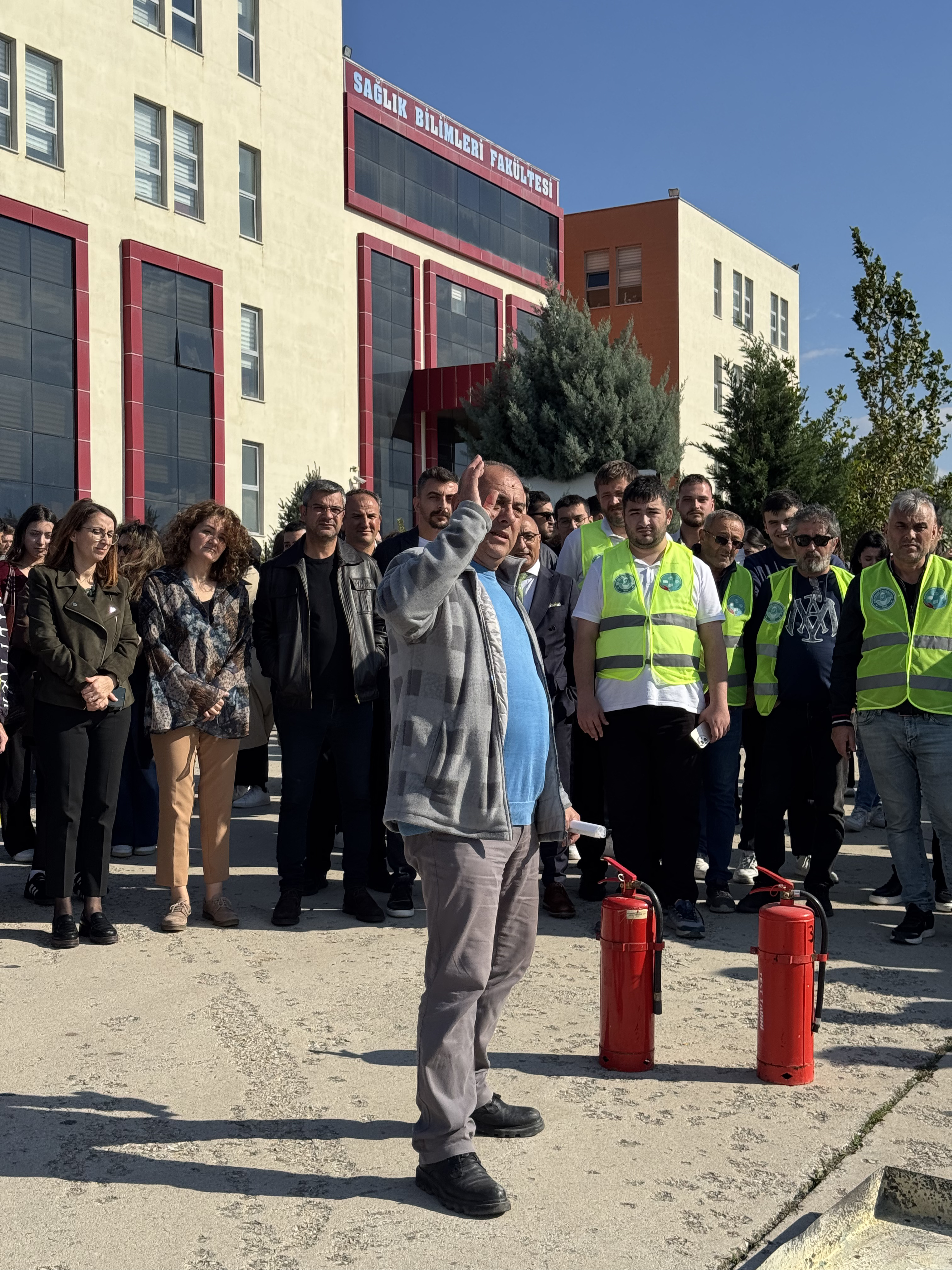 Deprem, Tahliye ve Yangın Söndürme Tatbikatı Gerçekleştirildi 5